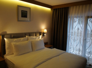 Yuksel Istanbul Yenikapi