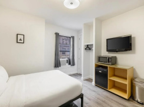 Hotel 27 by LuxUrban