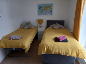 Cosy Cottage, a Spacious Home in Torquay