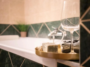 FREE PARKING! Soho Budapest 101, 4 ppl, AC, Superfast WIFI, TV