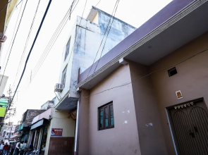 OYO 12742 Vasundhra Heights