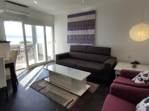 Neven - Economic Apartment Close to sea - A4 kat
