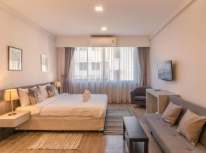 Ratchadamnoen Residence