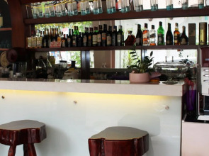 Sai Gon's Book Hotel - The Airport Front