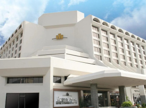 Regent Plaza Hotel & Convention Centre