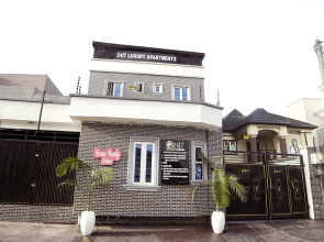 247 Luxury Apartment