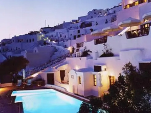 Kirini Suites Cave Houses