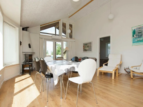 Comfortable Holiday Home in Hundested with Hot Tub