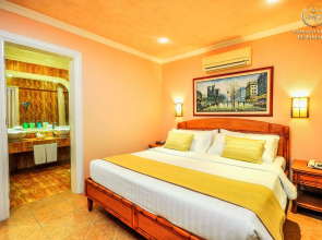 Monaco Suites de Boracay