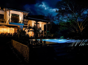 Casa Jacaranda Hotel Boutique - Cauca Viejo - Mayores de 14 años