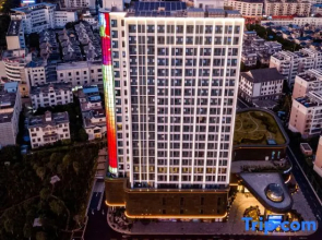 Lvbao Yinhe Hotel