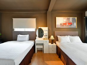 The Noble Swan Wood Park Hotel