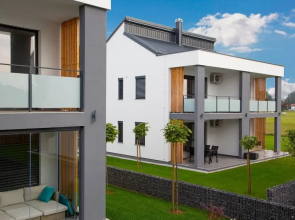 Apartmaji Banonia Stork Flight