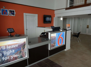 Motel 6 Portland, TX