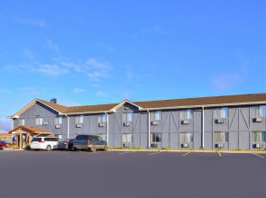 Americas Best Value Inn & Suites Detroit Lakes