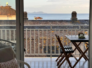 Sanxenxo a un minuto playa vistas y Garage 8pax