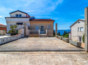 Nice Apartment in Novi Vinodolski With Wifi and 2 Bedrooms