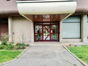 Grand F2 de 47m² au 15ème étage dans une résidence très calme