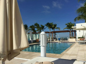 Отель Grand Beach Hotel Surfside West