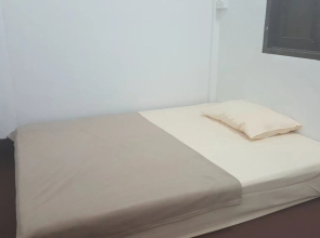 DU-R Hostel