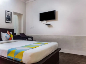OYO Home 11874 Cozy Villa