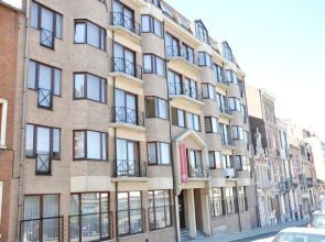 Apartment in Nieuwpoort Near Sandy Beaches