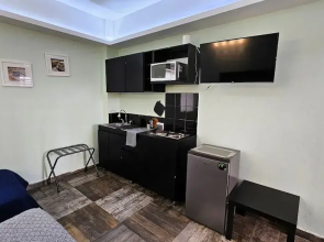A30 Plaza Acequia Suite Black Plus