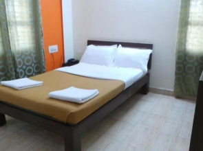 Iroomz Royal Inn