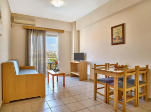 Veronica Hotel