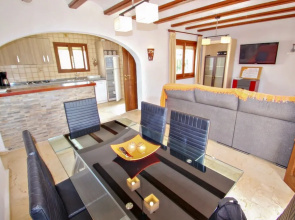 Jonur 10 - holiday home with private pool in Moraira