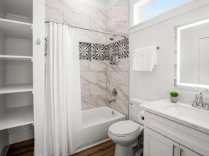 Cloud9 Super-Luxe at East Downtown