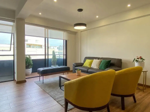 Lovely 2BR With Balcony in Miraflores
