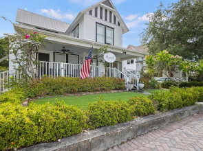 The Porch at Fort Pierce