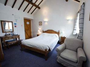 Church Farm Lodge