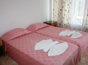Sunny Varshava Hotel