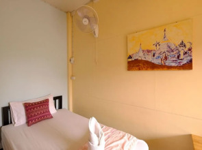 P.L.P Guesthouse - Mae Hong Son