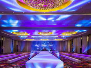 W Shanghai - The Bund