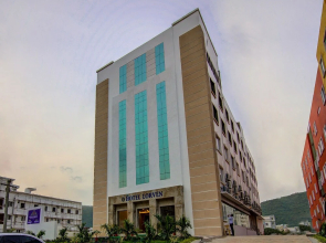 Capital O 16971 Hotel Lorven