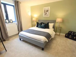 Cabot Mews Apartment 2