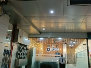 Rosh Hotel