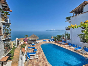 Puerto Vallarta Condo w/ Pool - Walk to La Playa!