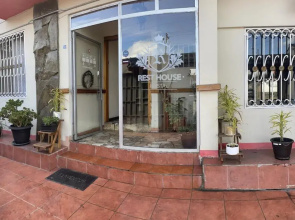 Alojamientos Hostal Rest House