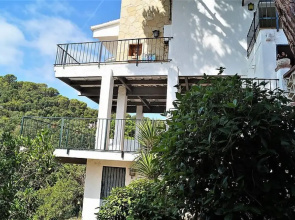 House - 2 Bedrooms with Pool and WiFi - 107930