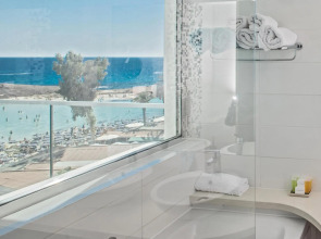 Vassos Nissi Plage Hotel & Spa