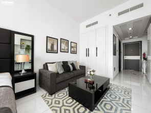 Elegant Studio - Golf Course View - bnbmehomes - 1916