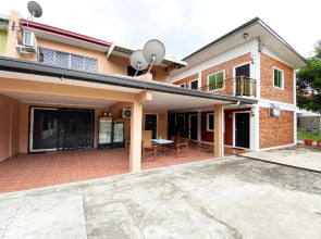 OYO 90217 Classic Homestay Keningau