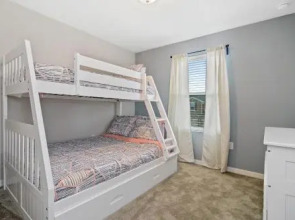 Family Friendly Four Bedrooms 5145