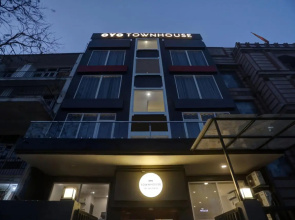 OYO Townhouse 76945 Sec 19