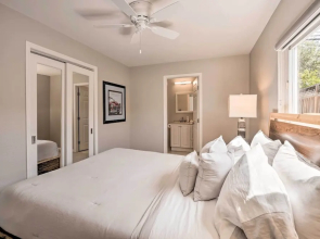 Family Home in Walkable Area Near Silicon Valley!