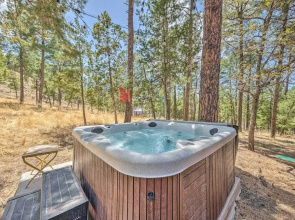 Unique & Modern Alto Home w/ Private Hot Tub!
